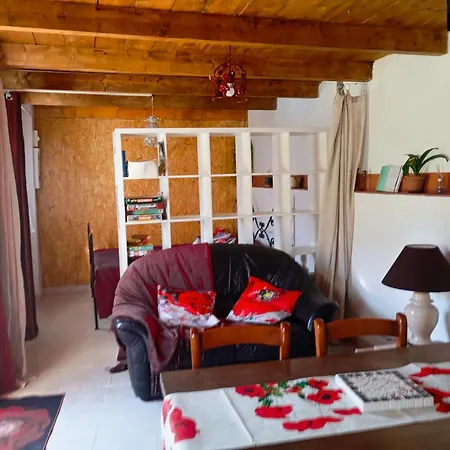 Les Coquelicots Saint Sebastien d'Aigrefeuille