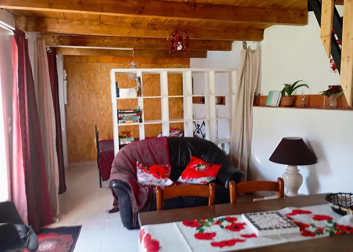 Les Coquelicots Saint Sebastien d'Aigrefeuille